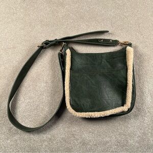 ah dorned Faux Leather Sherpa Trim‎ Messenger Bag Crossbody Green Cream Purse